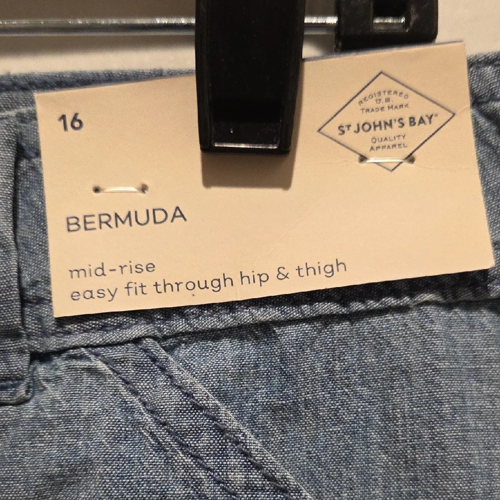 St. John's Bay Light Blue Women's Bermuda Shorts - Picture 2 of 8